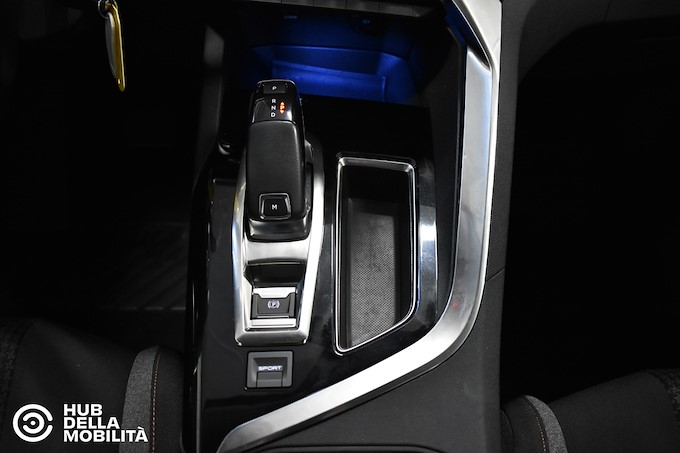 PEUGEOT 5008 BlueHDi 130 EAT8 S&S Business